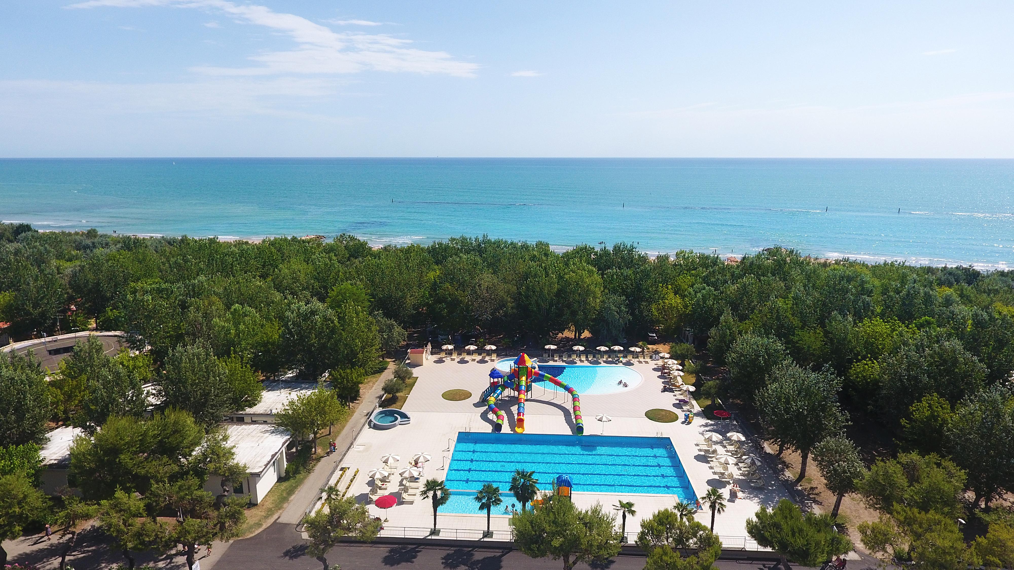 רוזטו דליי אברוצי Stork Camping Village מראה חיצוני תמונה